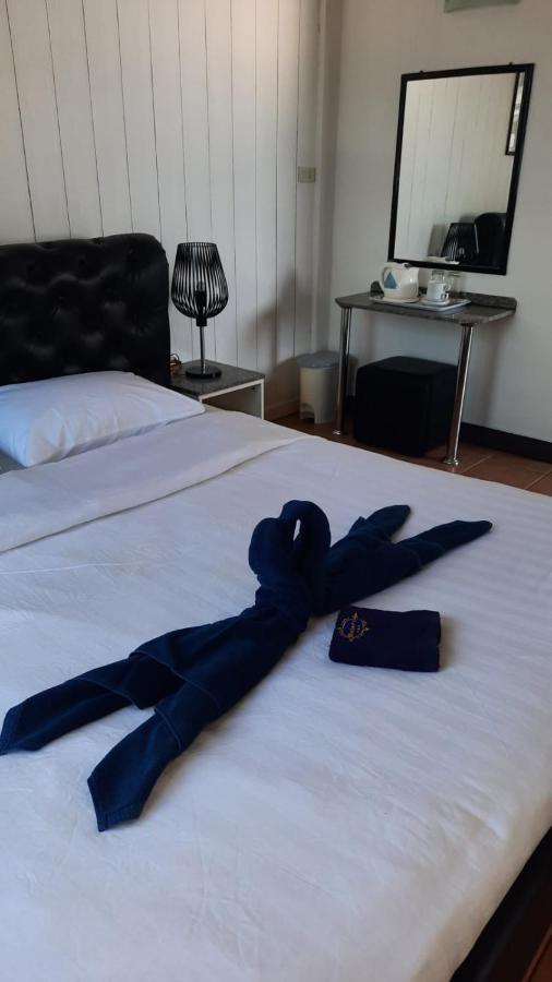 Swiss Food Restaurant And Room For Rent Pattaya Buitenkant foto