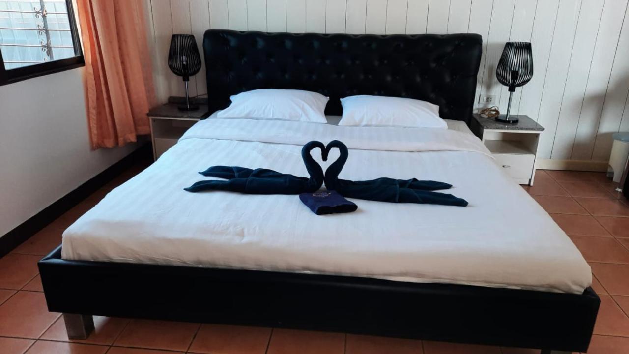 Swiss Food Restaurant And Room For Rent Pattaya Buitenkant foto