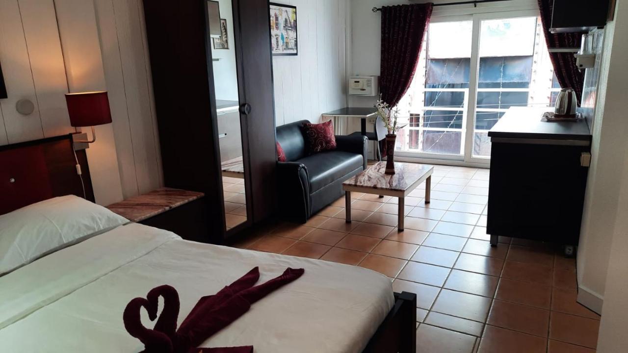 Swiss Food Restaurant And Room For Rent Pattaya Buitenkant foto