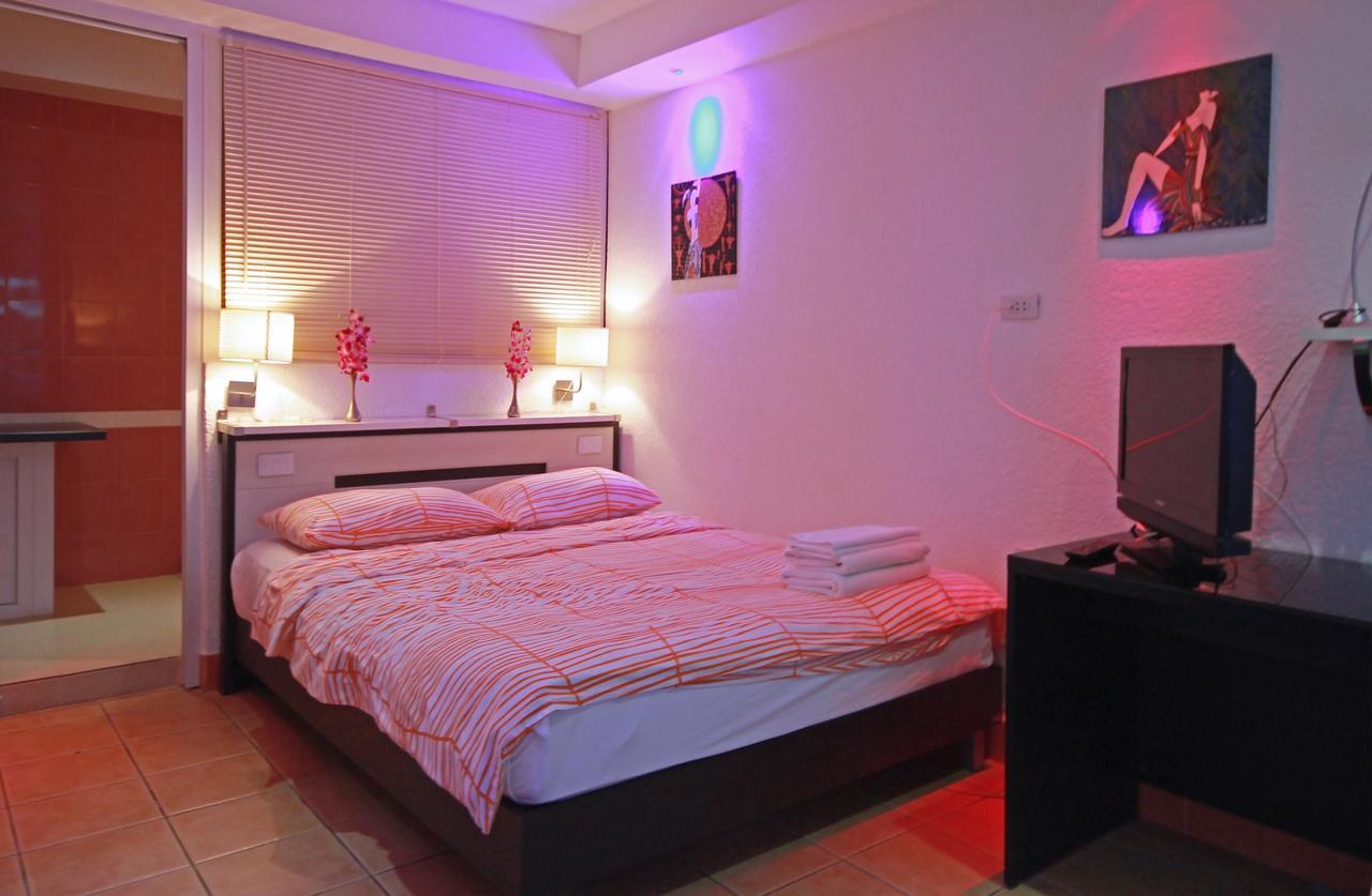 Swiss Food Restaurant And Room For Rent Pattaya Buitenkant foto