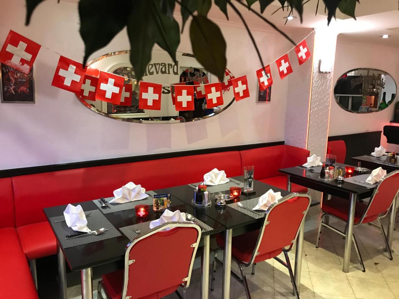 Swiss Food Restaurant And Room For Rent Pattaya Buitenkant foto